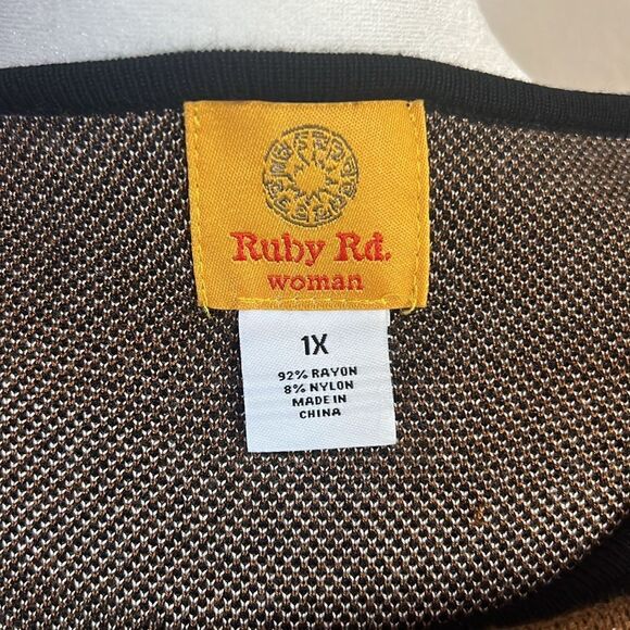 Beautiful Ruby Rd. Woman 3/4 Sleeve City Scape Tunic Sweater ~ Size 1X - Picture 9 of 10